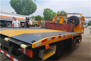 衡南附近拖车电话号码服务